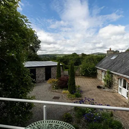 The At Lennaght * Inistioge