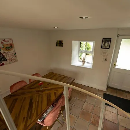 The At Lennaght بيت للعطل