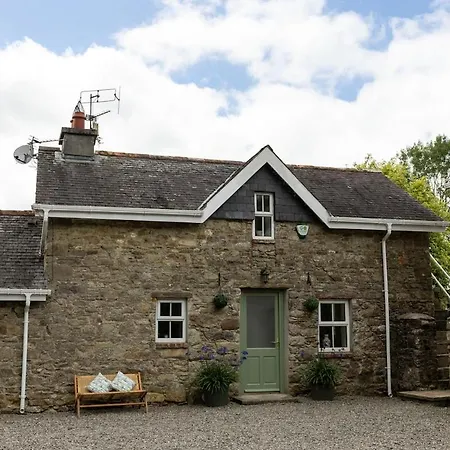 The At Lennaght بيت للعطل